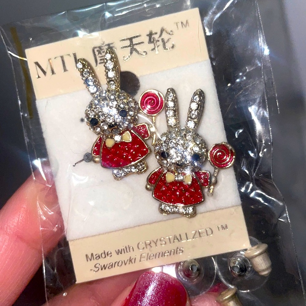 ❤️🐰 NWT Lollipop Bunny Swarovski Crystal Kawaii Earrings 🐰❤️